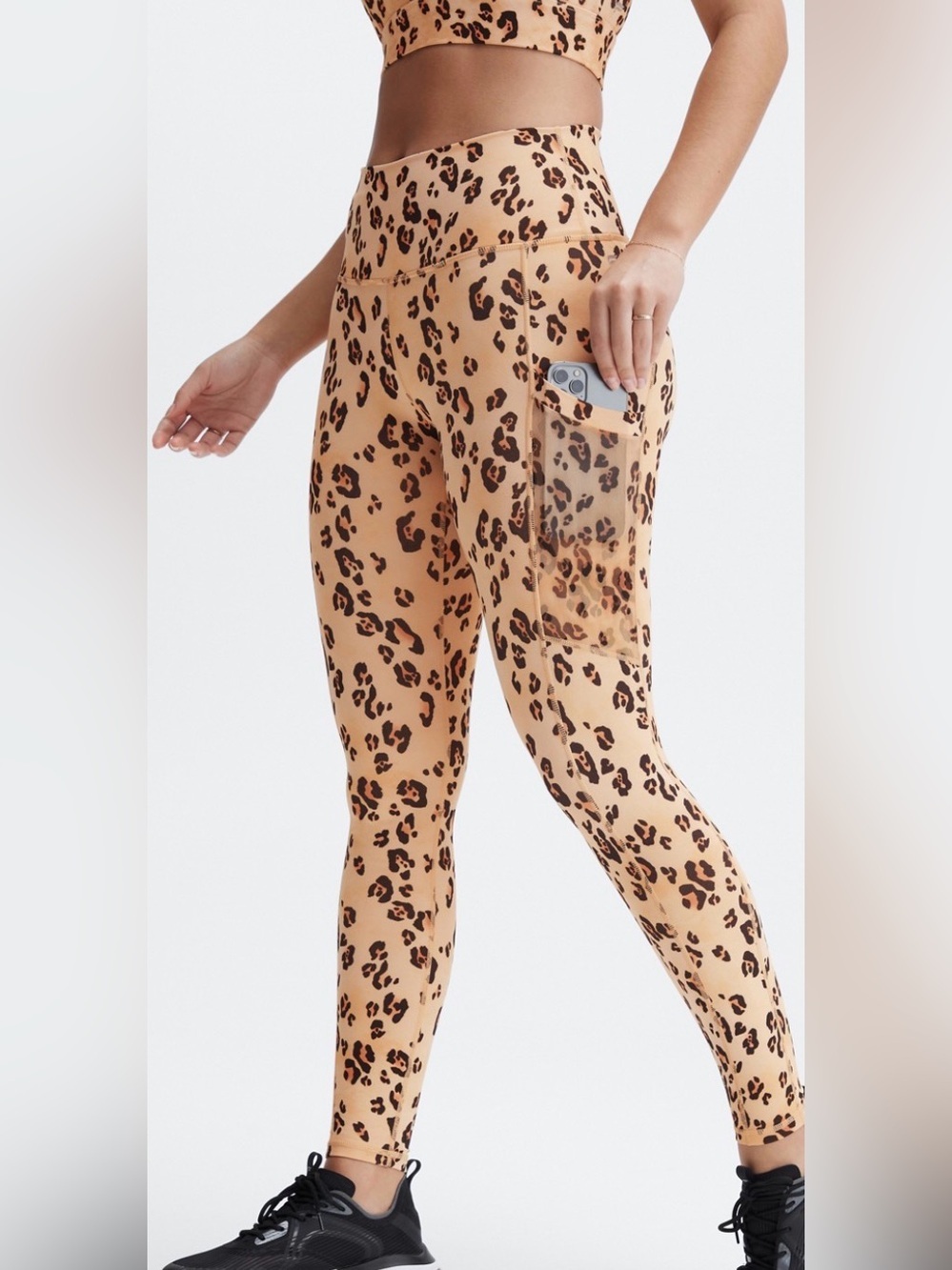 Fabletics On-The-Go PowerHold High Waisted desert Leopard Leggings Medium